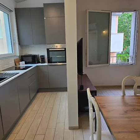La Casa Di Agnese Apartment *